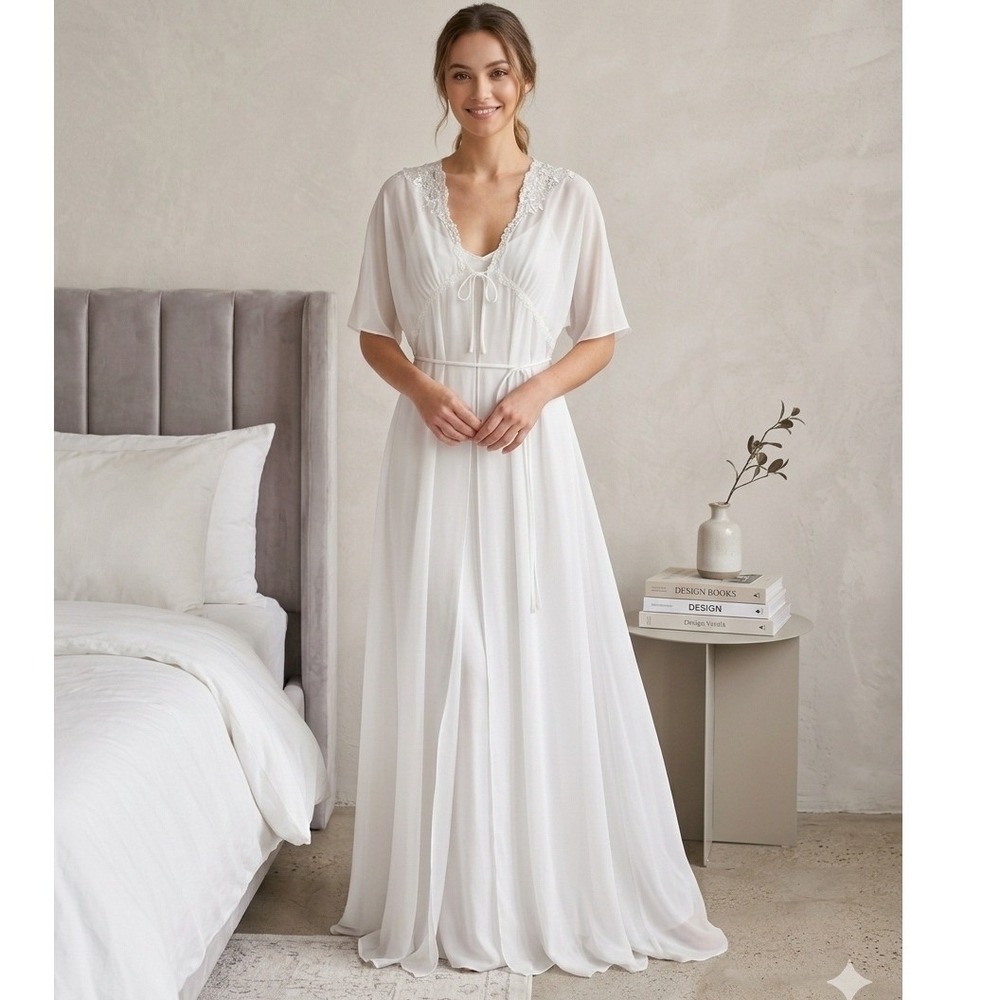 In Bloom by Jonquil Women Sheer Maxi Robe Size OS White Lace Floral Bridal
